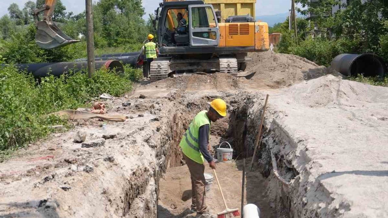 Düzce Belediyesi 45 milyon Euro'luk içme suyu şebekesi yenileme yatırımını sürdürüyor