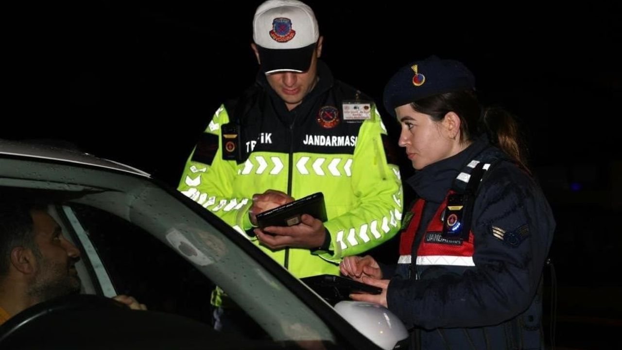 Düzce'de 1-7 Haziran asayiş uygulamaları: 20 bin 511 sorgulama, 66 aranan yakalandı