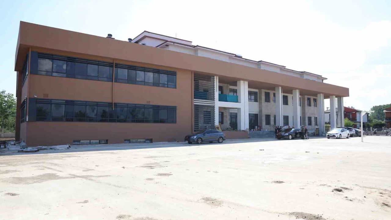 Düzce'de 16 Sınıflı Özel Eğitim Meslek Okulu Hizmete Hazırlanıyor