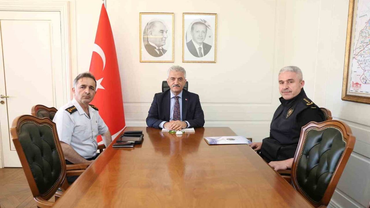 Düzce’de Güvenlik ve Asayiş Tedbirleri İl Koordinasyon Toplantısında Değerlendirildi