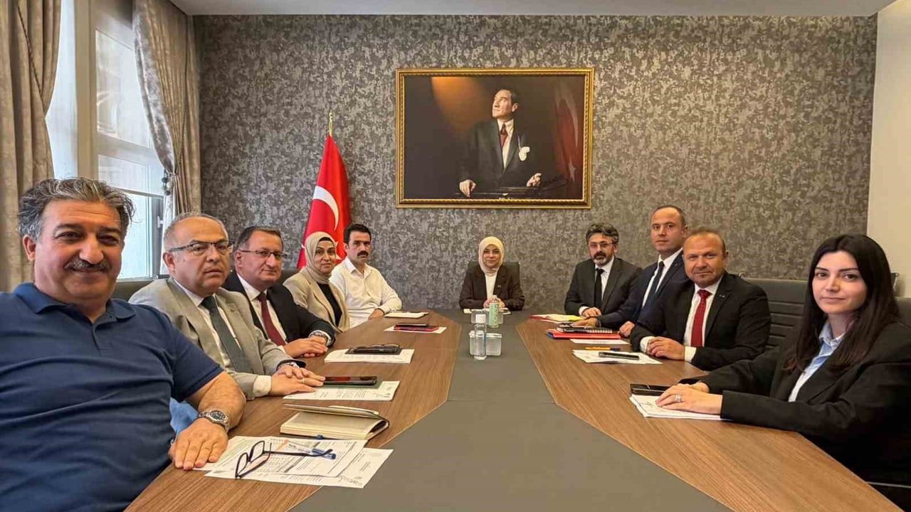 Düzce'de izleme ve değerlendirme toplantısında eğitim çalışmaları ele alındı