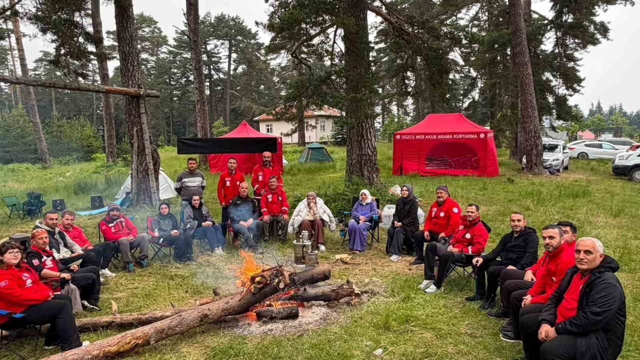 Düzce'de Kütüklü yaylasında MEB AKUB ekiplerine yoğun eğitim