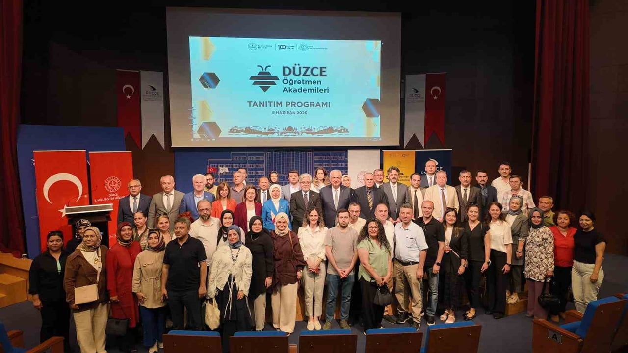 Düzce'de Öğretmen Akademileri açılışı Düzce Üniversitesi'nde yapıldı