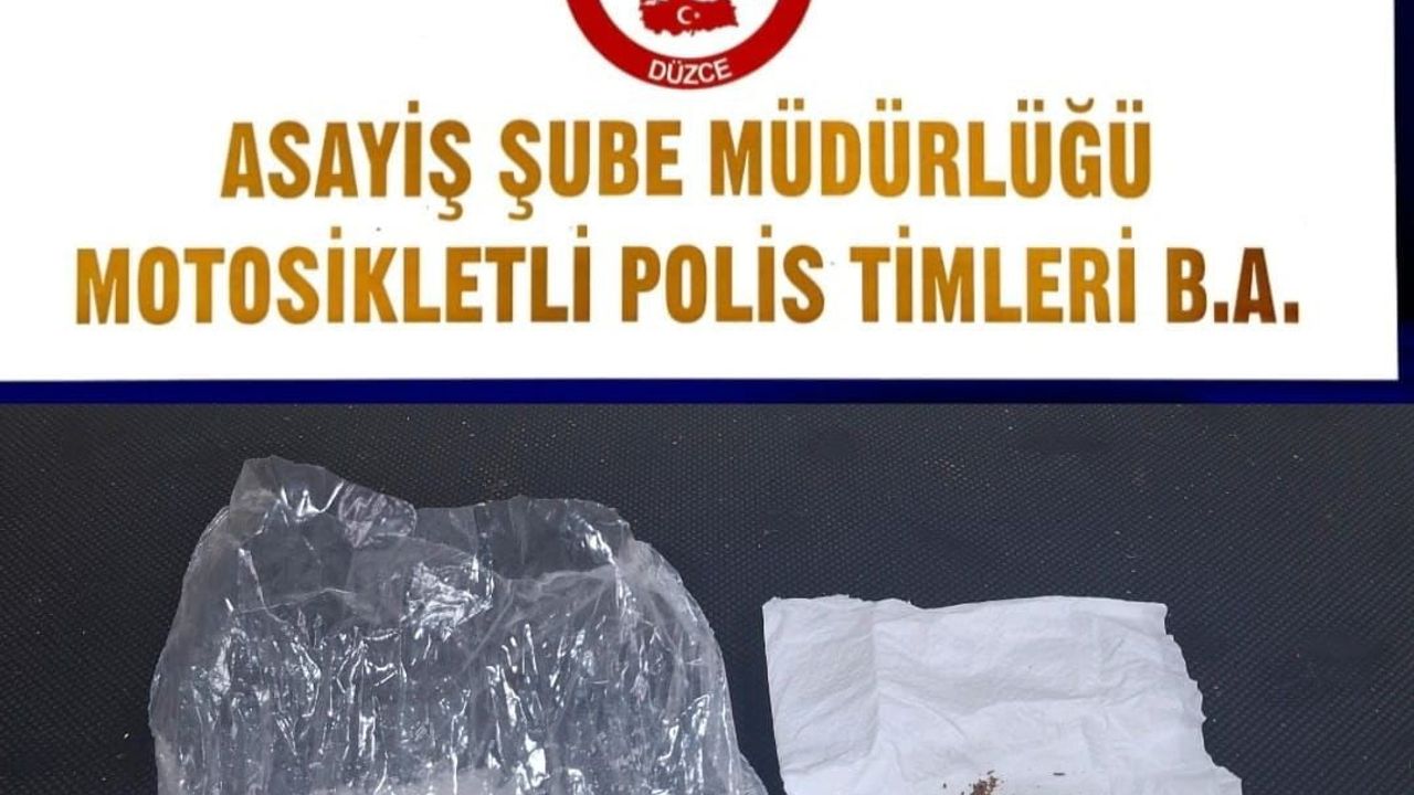 Düzce'de uyuşturucu operasyonu: 65 gram metamfetamin ve sentetik kannabinoid ele geçirildi, 2 tutuklama