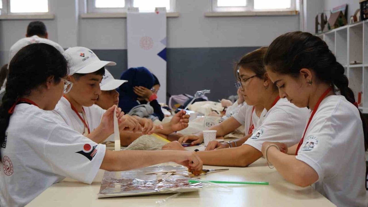 Düzce Üniversitesi öncülüğünde yerel floradan küresel farkındalığa: sürdürülebilir ekoloji ve STEAM okulu başladı