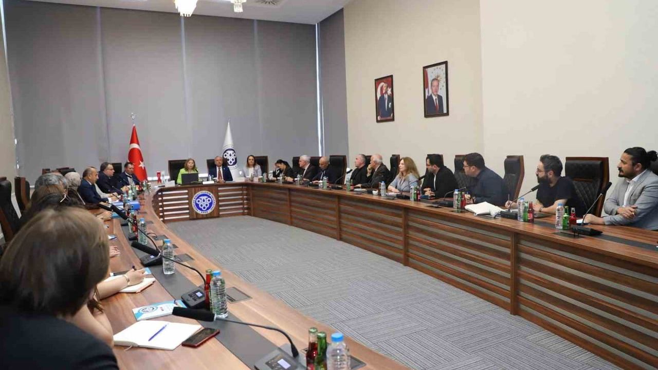 EBYÜ'de YÖKAK kurumsal akreditasyon ara değerlendirme saha ziyareti tamamlandı
