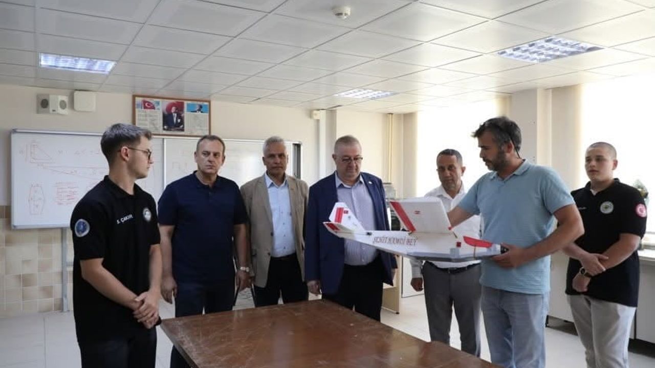 Edremit belediye başkanından İHA şampiyonlarına teknoloji desteği