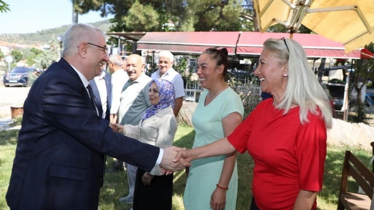 Edremit protokolü muhtarlarla Altınoluk’ta koordinasyon kahvaltısında bir araya geldi