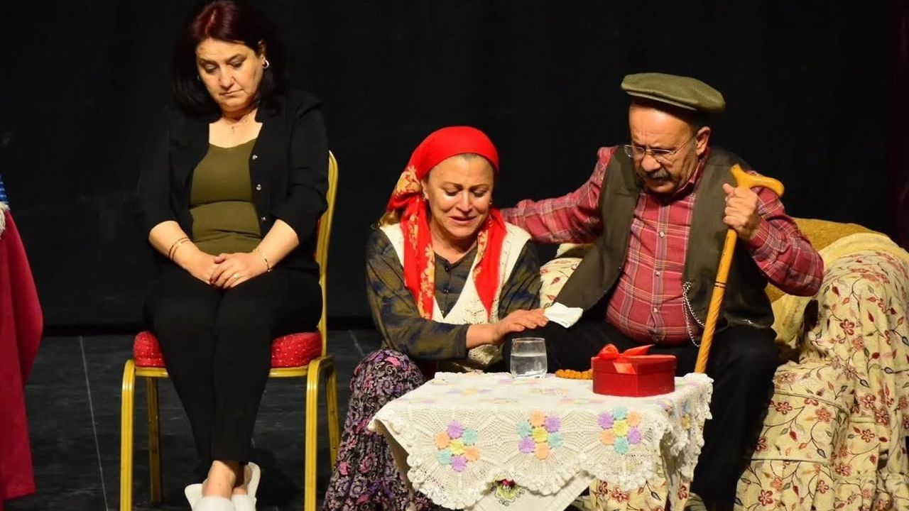Efeler'de 'Karar Anı' tiyatro oyunu 13 Haziran'da sahnelenecek