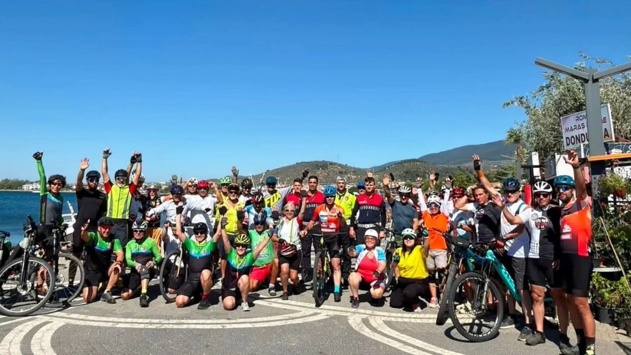 Ege’nin iki yakası dostluk için pedal çevirdi