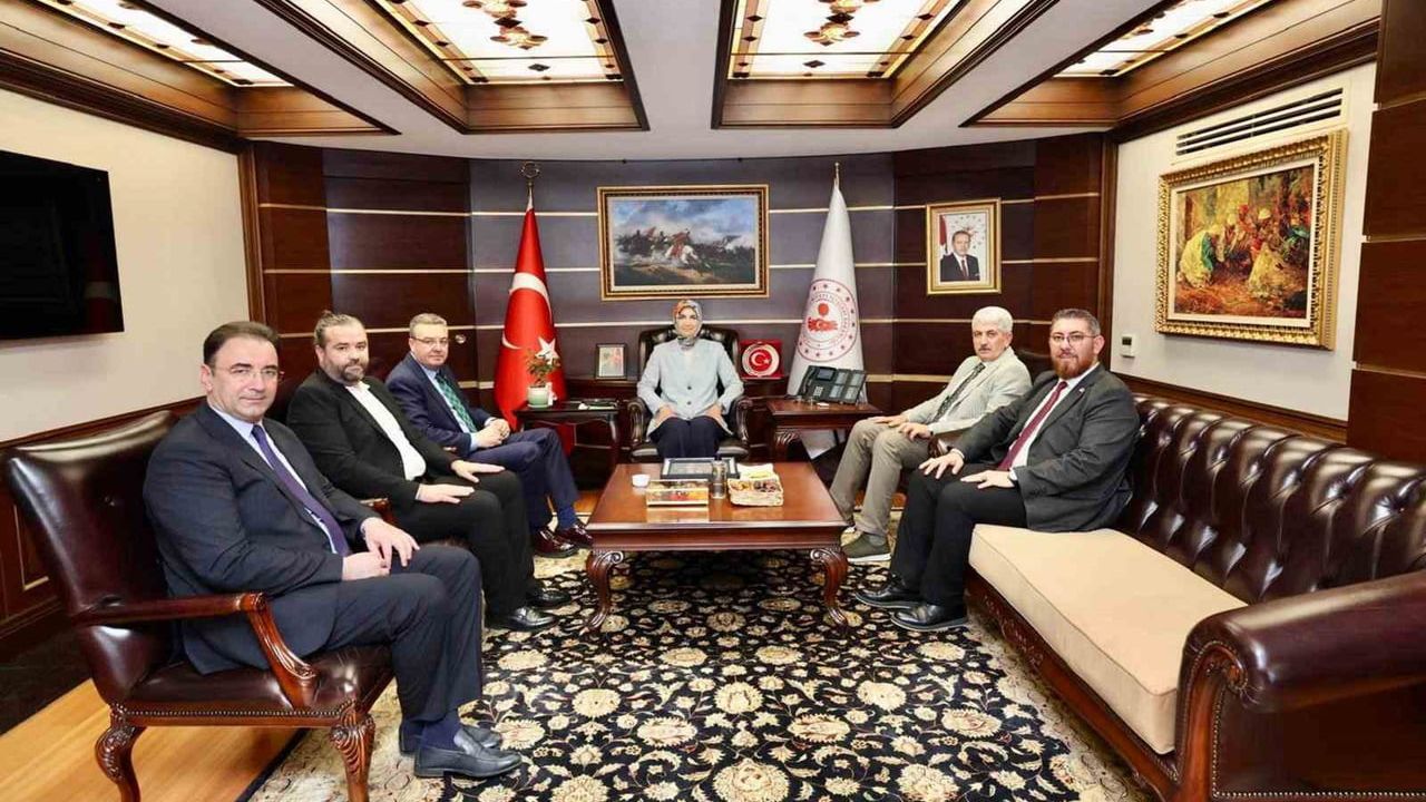 EGF'den içişleri bakan yardımcısı Kübra Güran Yiğitbaşı'na ziyaret