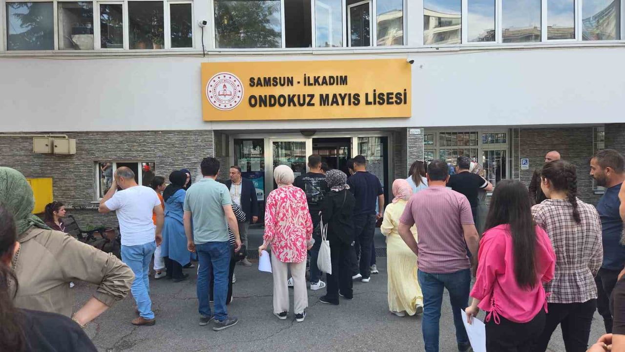 Ehliyet ve kimlik krizi YKS öncesi öğrenciyi bayılttı