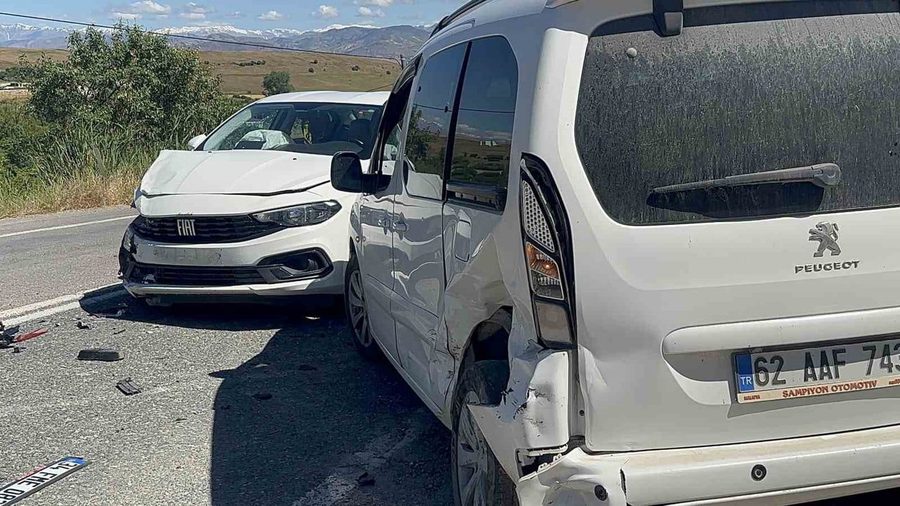 Elazığ’da trafik kazası: 2 yaralı