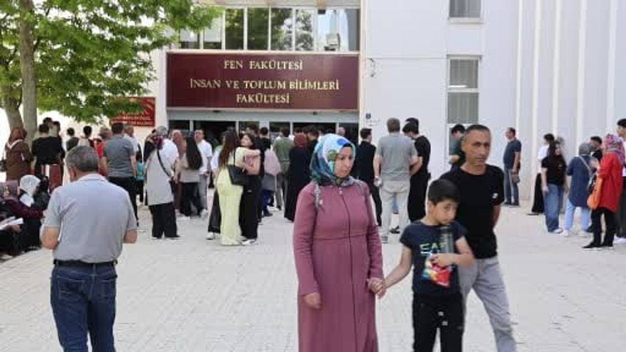 Elazığ’da YKS heyecanı sürüyor