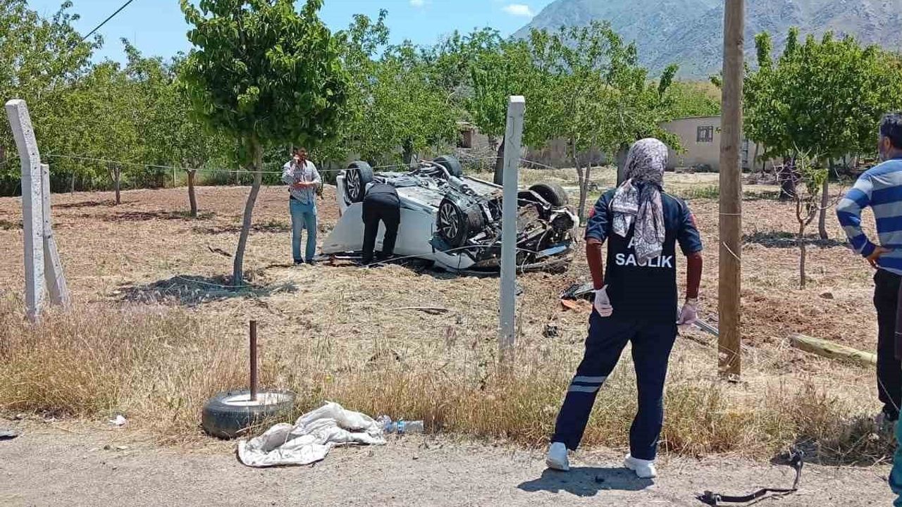 Elazığ Değirmenönü'nde otomobil takla attı: 1 kişi yaralandı