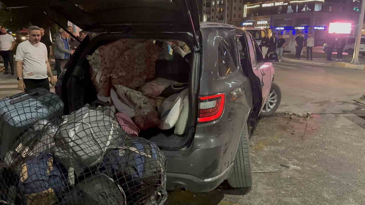 Elazığ Malatya Caddesi'nde otomobil ile SUV çarpıştı: 11 yaralı