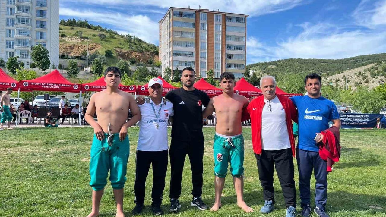 Elazığlı sporcu karakucak yıldızlar şampiyonasında ikinci oldu