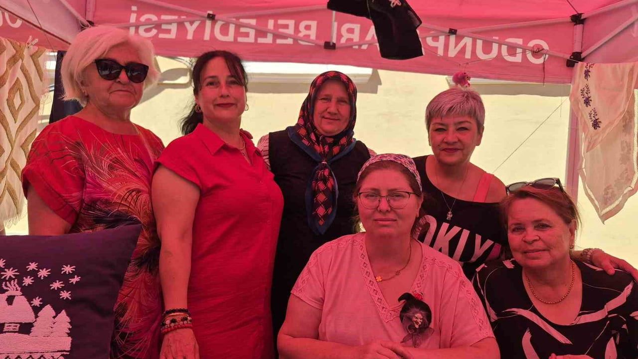 Emekli kadınların el emeği ürünleri ekonomiye katkı sağlıyor