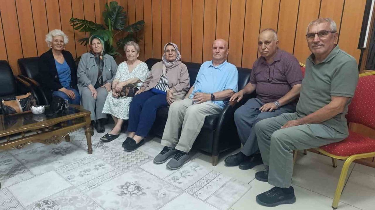 Emekli öğretmenler Osmancık'ta eski öğrencileriyle buluştu