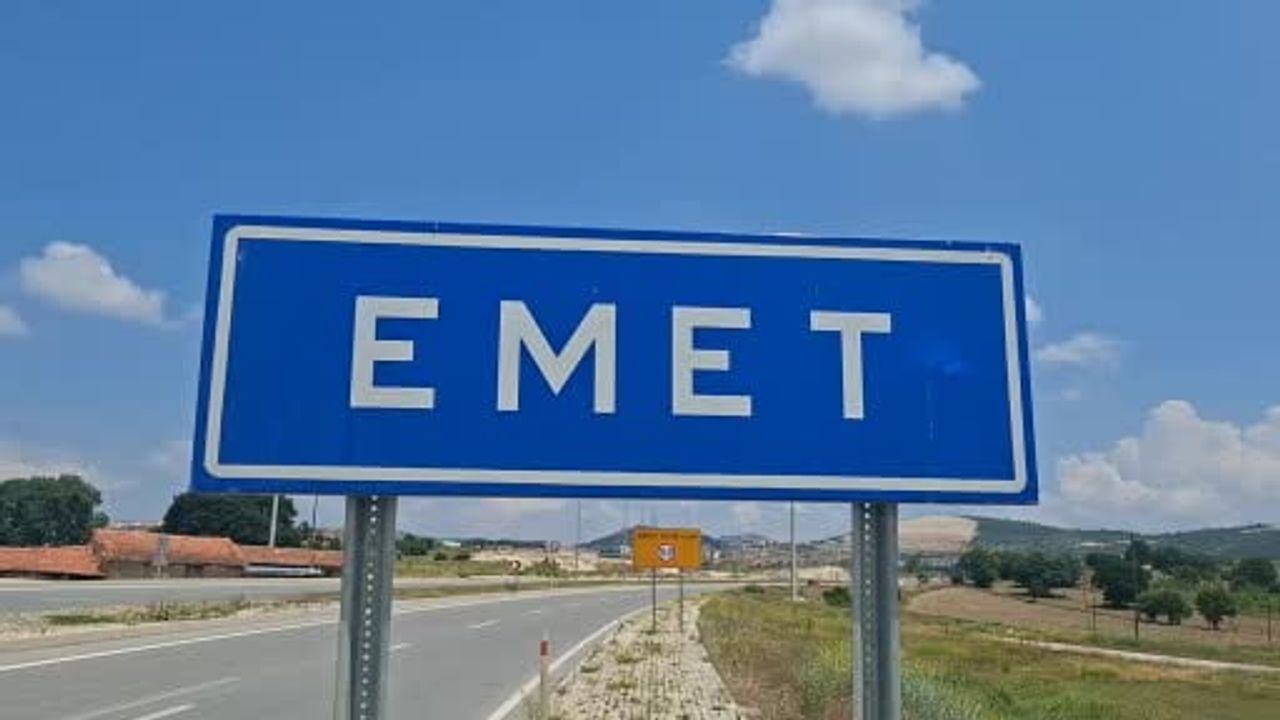 Emet'te üç çocuğuyla kaybolan anne aranıyor