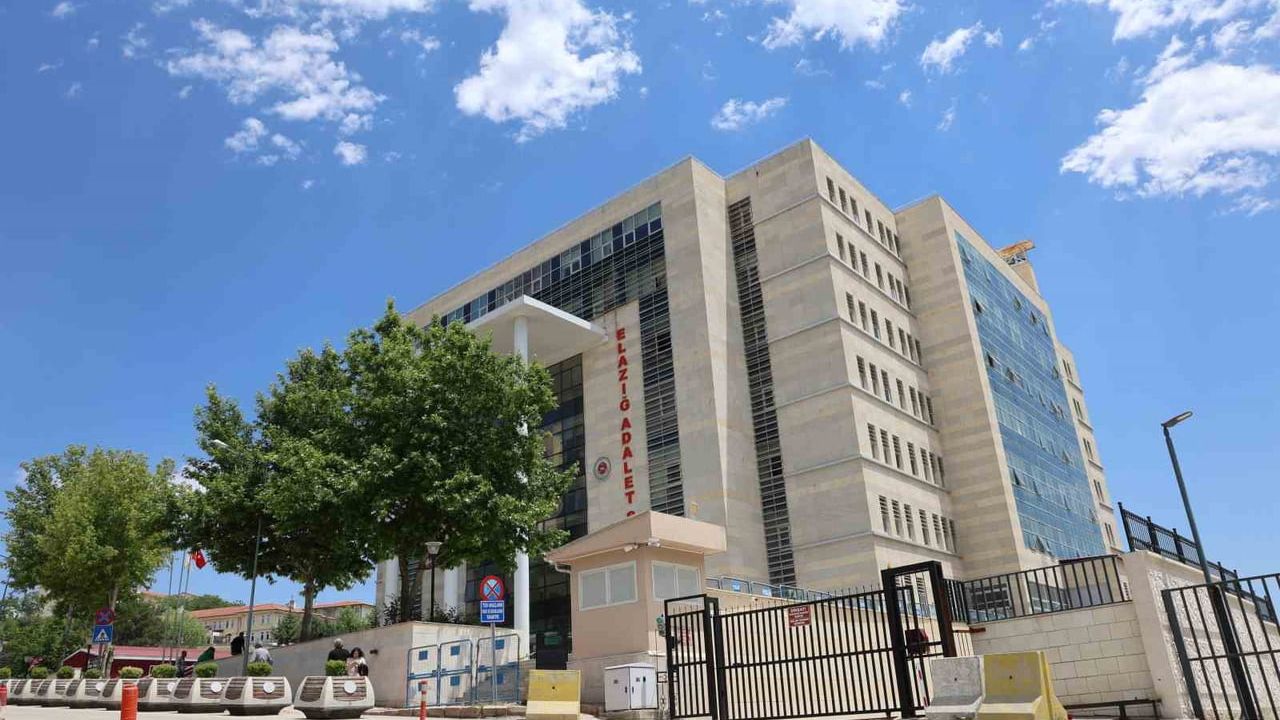 EMŞAV'dan şehitlere yönelik paylaşıma suç duyurusu
