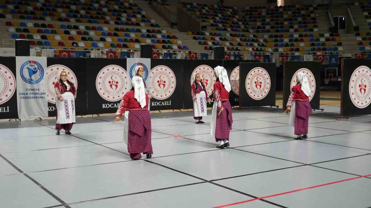 Engelsiz adımlar şampiyonası Kocaeli'de: THOF'un özel sporcuları sahne aldı