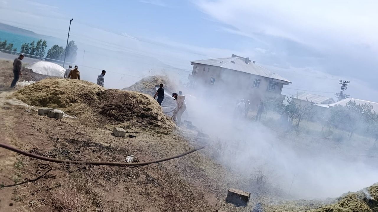 Erciş'te 20 ton saman yandı