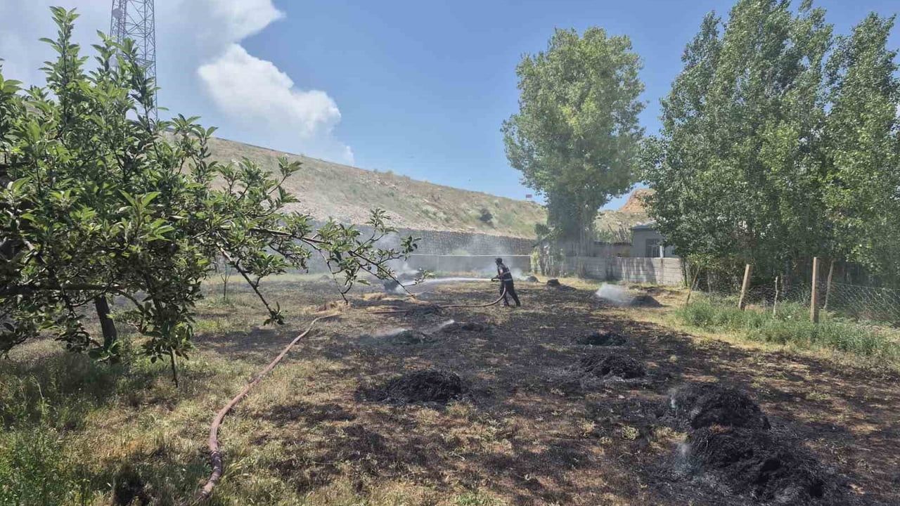 Erciş'te bahçe yangını itfaiye tarafından söndürüldü