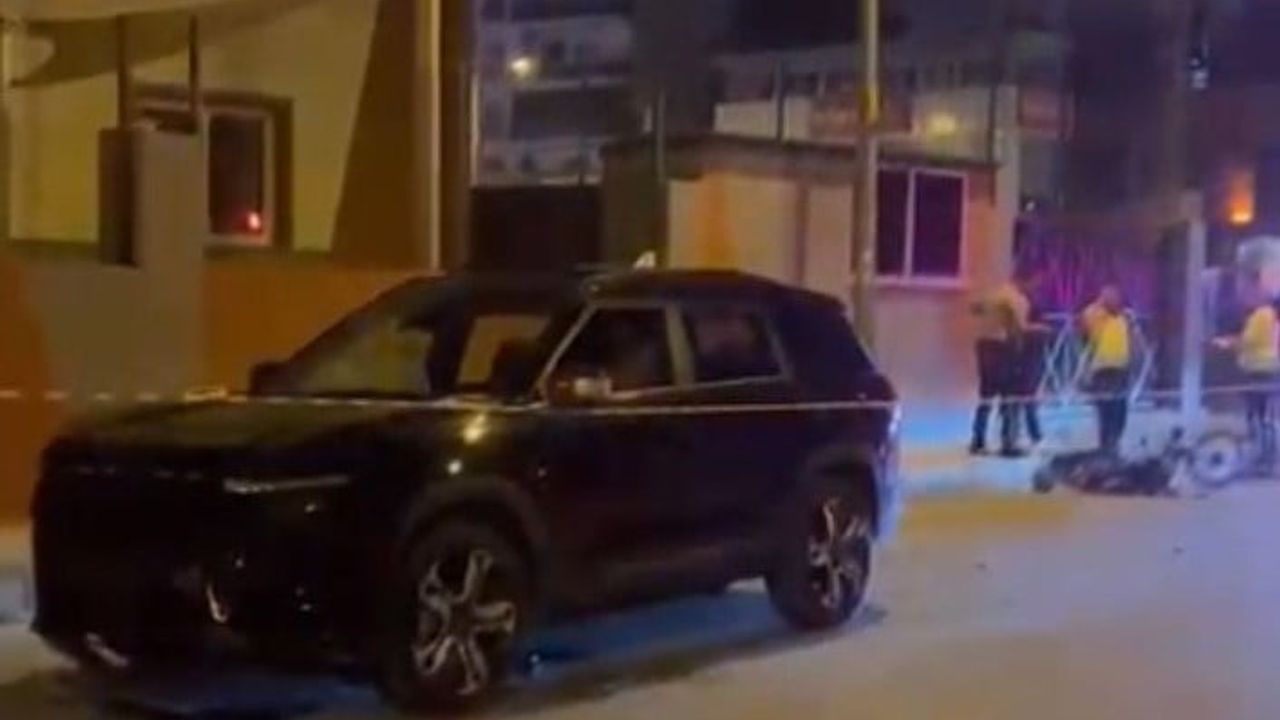 Erdemli'de otomobil ile çarpışan motosiklet sürücüsü yaşamını yitirdi