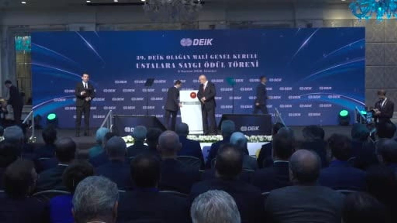 Erdoğan: 2025'te 395,9 milyar dolar ihracatla Cumhuriyet tarihinin rekoru kırıldı