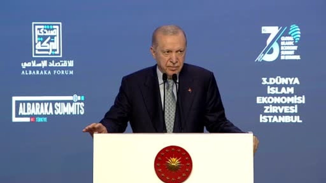 Erdoğan: 3’üncü Küresel İslami Ekonomi Zirvesi fikir ve finansal işbirliğine zemin sağlamalı