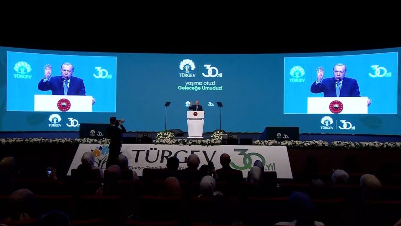 Erdoğan: akışa yön veren bir gençlik yetiştireceğiz