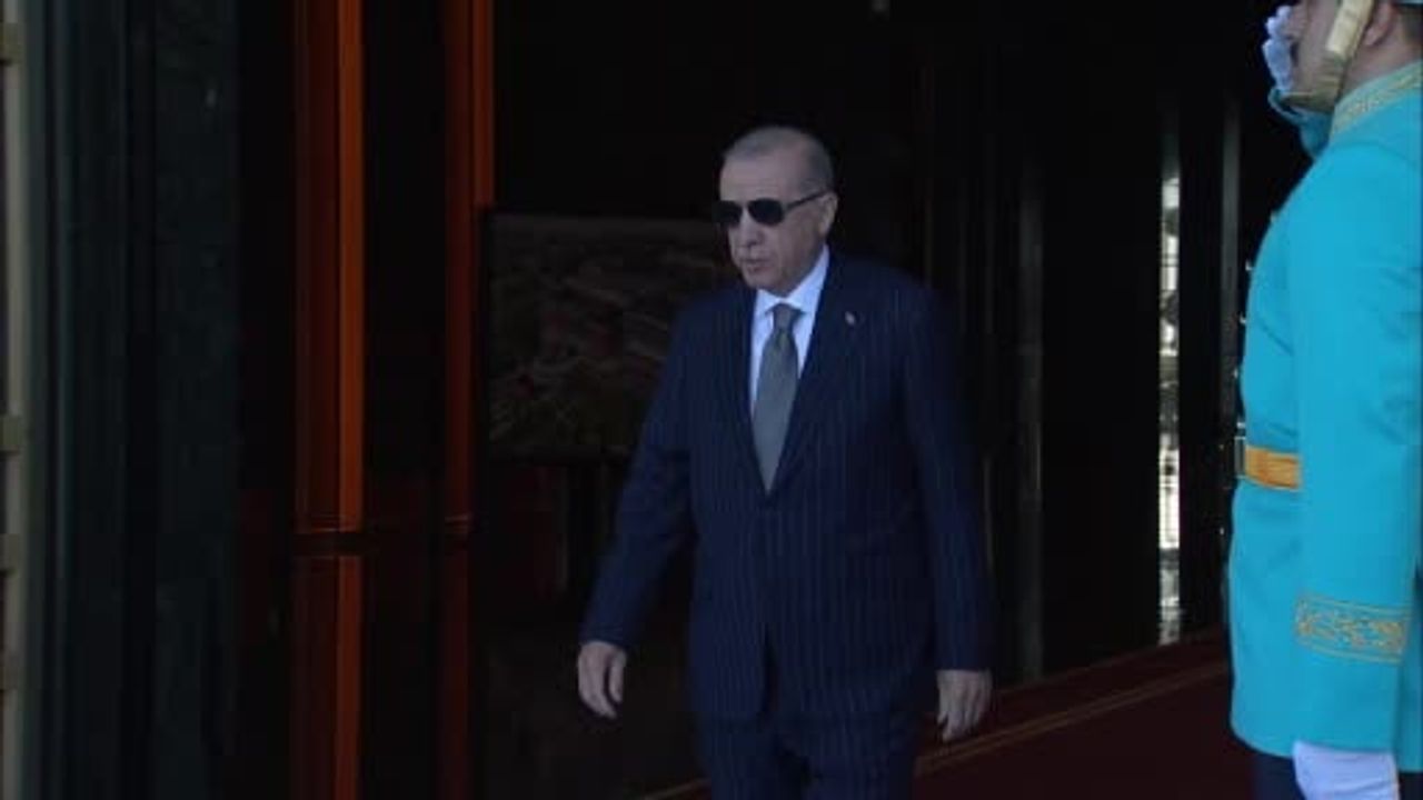 Erdoğan, Polonya Cumhurbaşkanı Karol Nawrocki’yi resmi törenle karşıladı