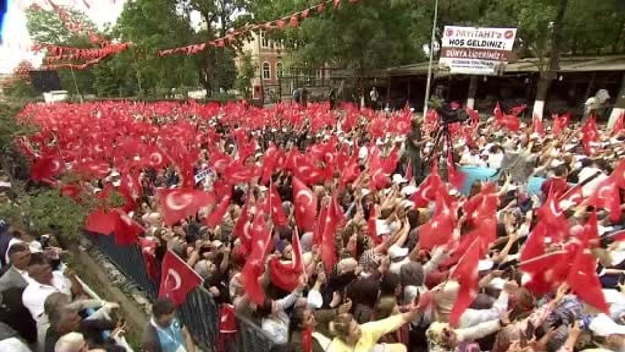 Erdoğan: Türkiye'nin gereksiz tartışmalara zamanı yok