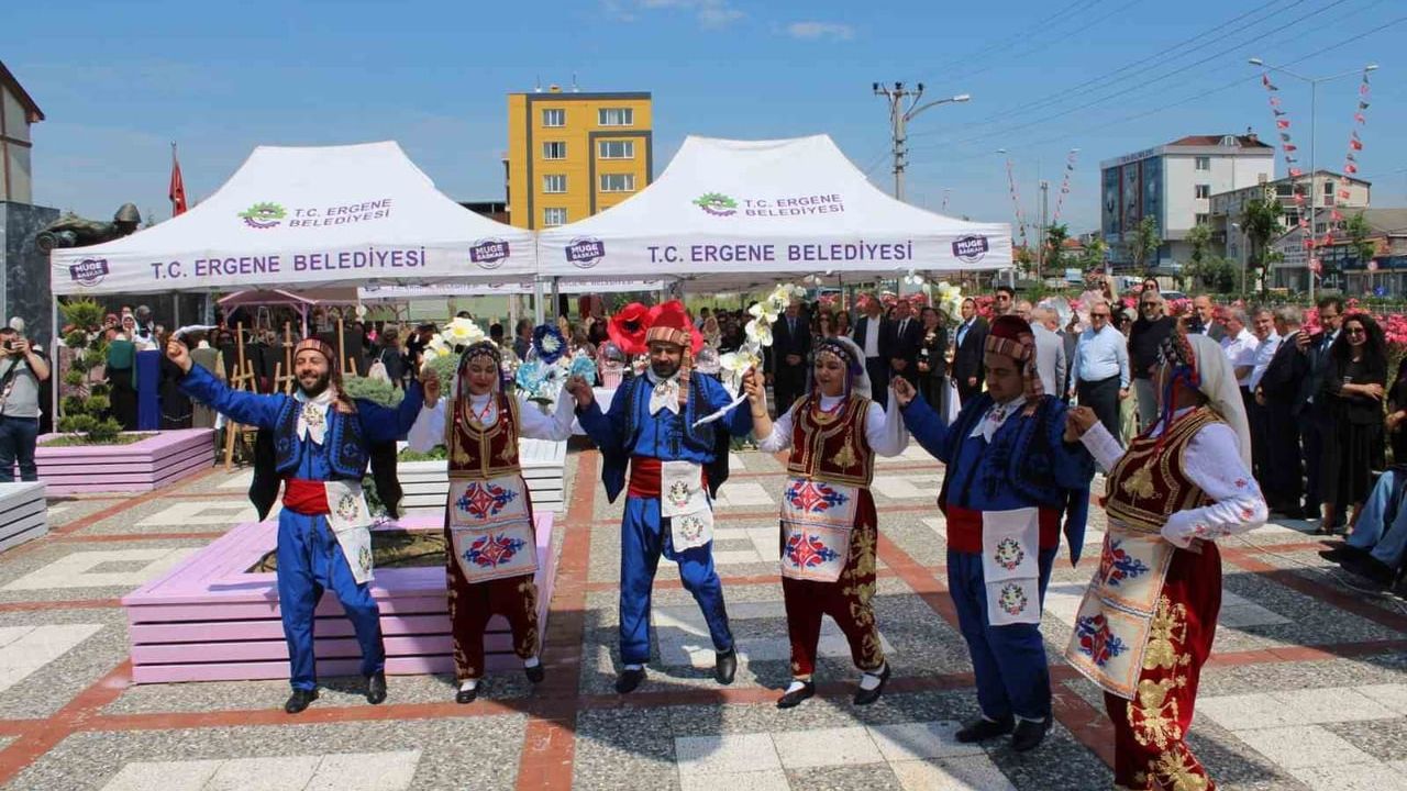 Ergene’de 'Sanata Dokunan Hayatlar' Yıl Sonu Sergisi Açıldı