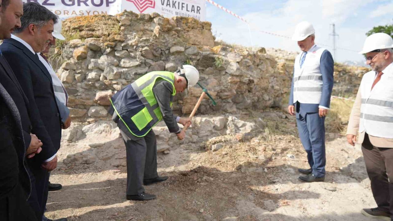 Erzincan 5 Bin Yıllık Tarihini Arkeopark Projesiyle Gün Yüzüne Çıkarmayı Hedefliyor