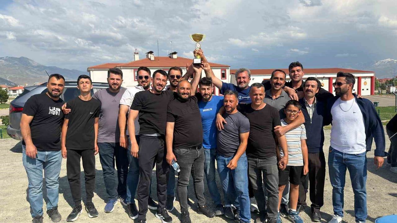 Erzincan atlı spor kulübü çeyrek finale yükseldi