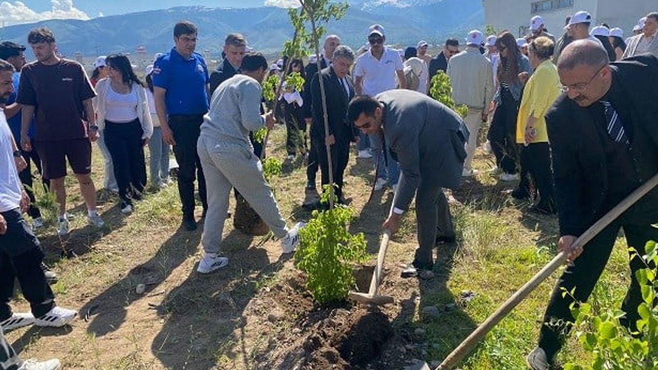 Erzincan'da Ceza İnfaz Personeli Günü'nde fidan dikimi ve rehabilitasyon çalışmaları tanıtıldı