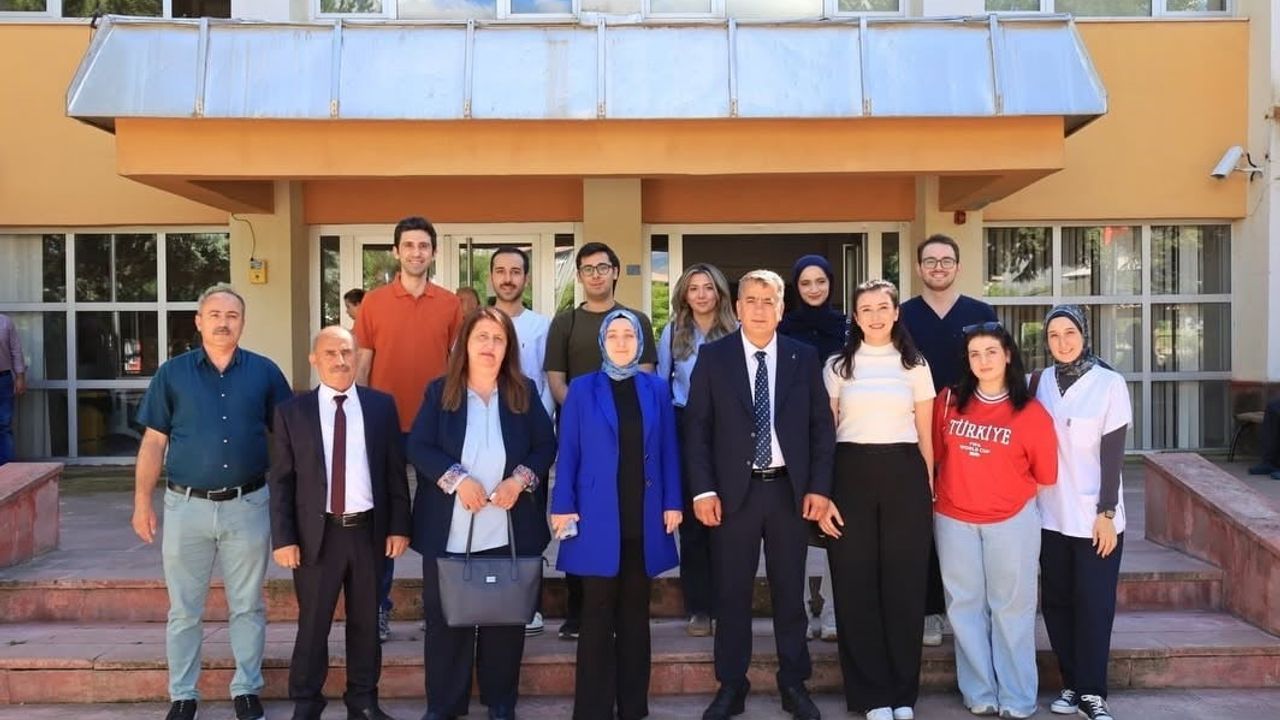 Erzincan huzurevinde yaşlılara ağız ve diş sağlığı taraması