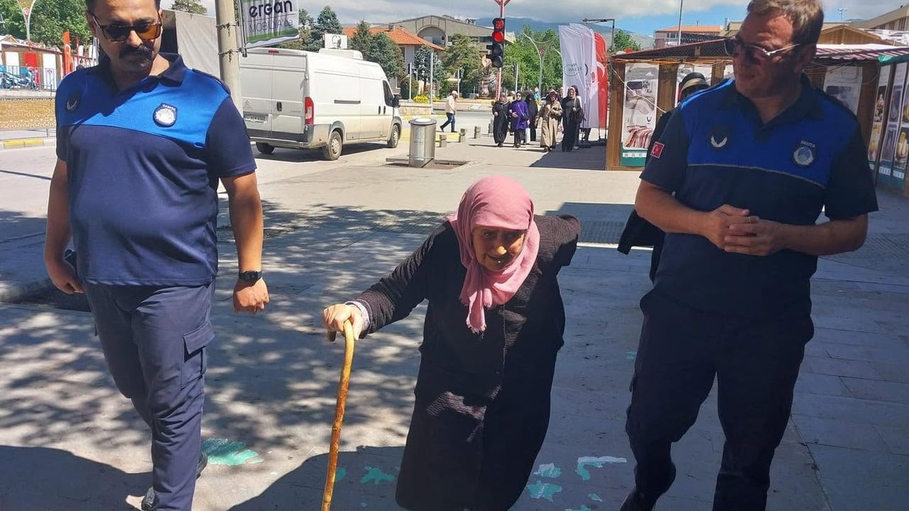 Erzincan zabıtasından gönülleri ısıtan davranış