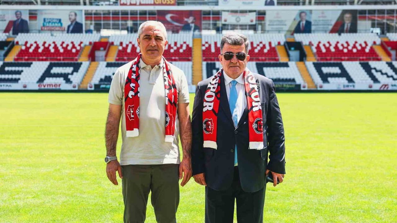Erzincanspor, Mustafa Sarıgül ile 1 yıllık sözleşme imzaladı
