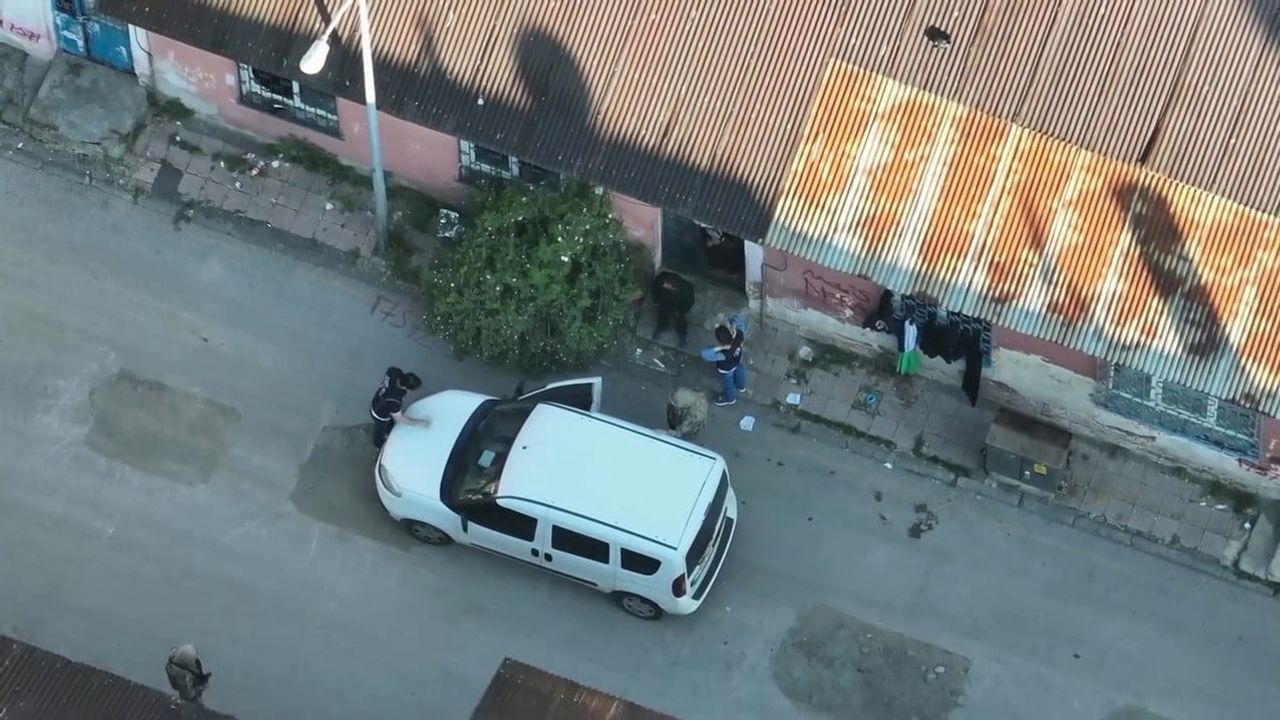 Erzurum'da narkotik operasyonunda 14 kişi gözaltına alındı