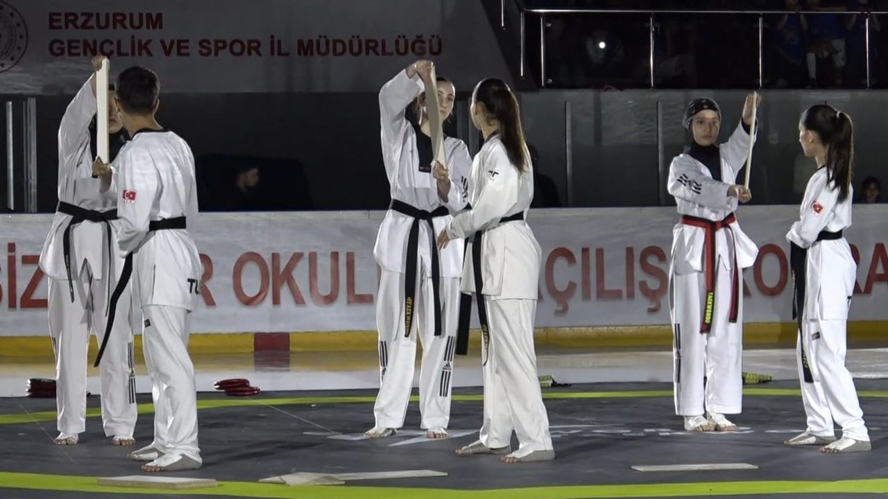 Erzurum’da yaz spor okulları 3 bin sporcunun katılımıyla açıldı