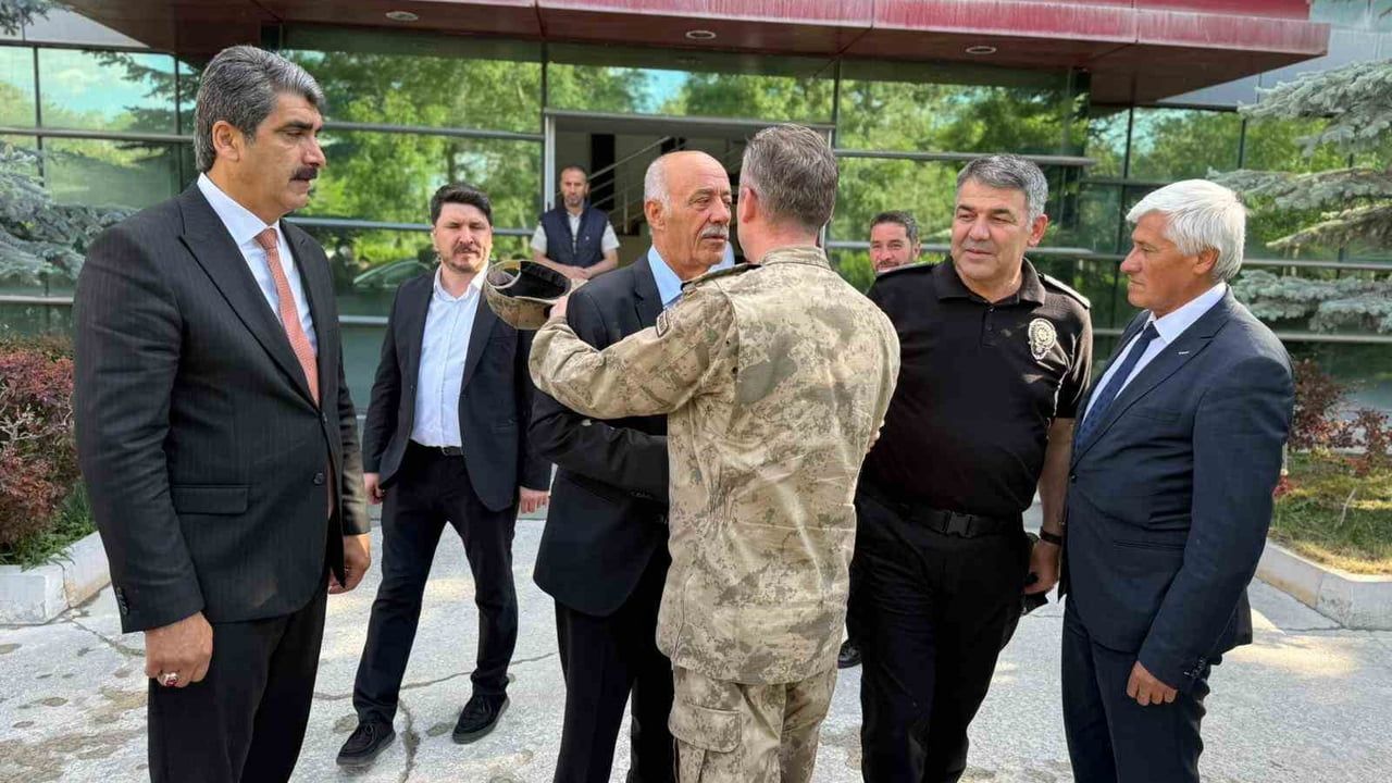 Erzurum protokolünden Aşkale Çimento'ya ziyaret