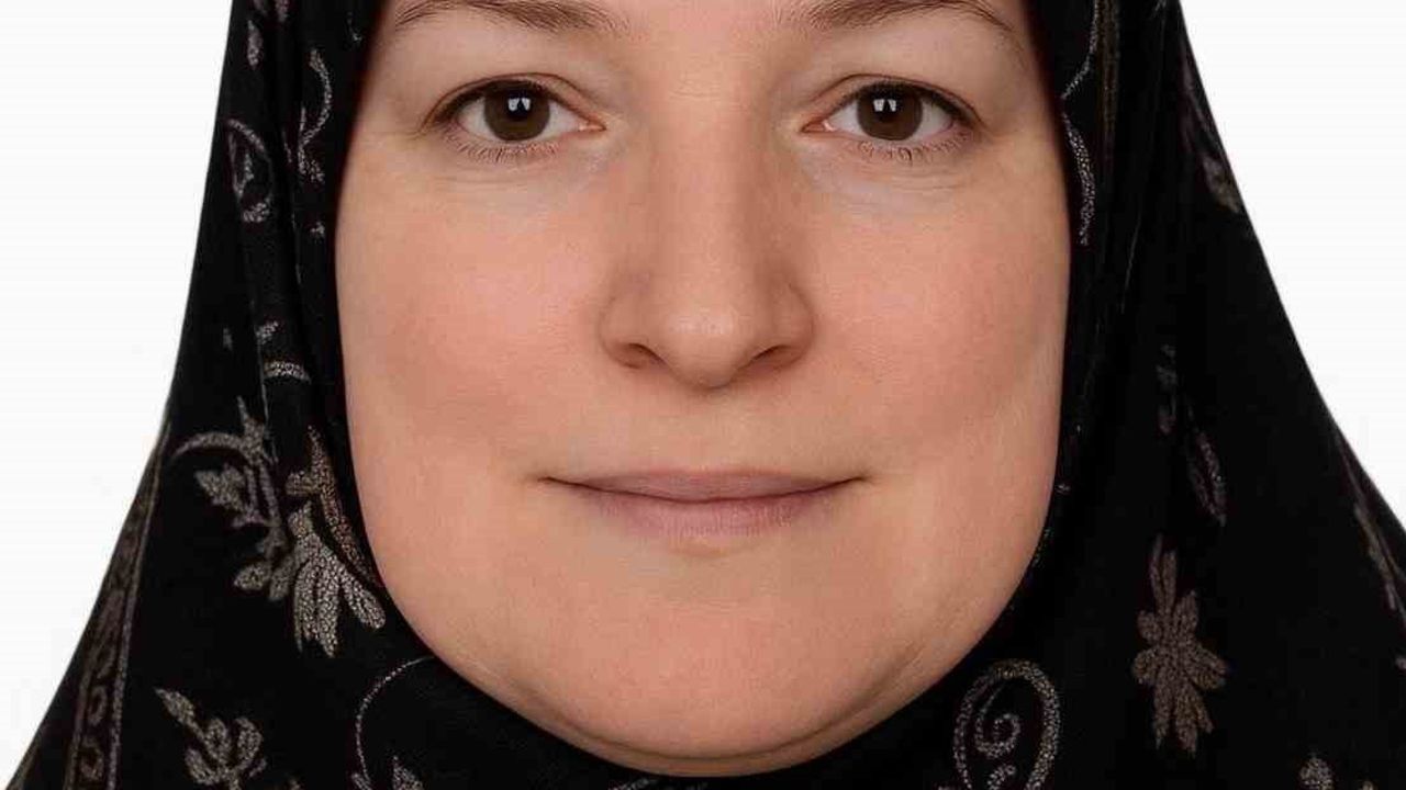Eşini boğup kahve kupasıyla yüzünü parçaladığı iddia edilen koca için ağırlaştırılmış müebbet istemi