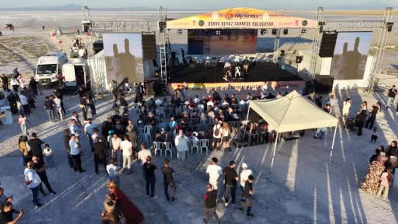 Eskil Tuz Gölü uluslararası kültür festivali 25 ülkenin büyükelçilerinin katılımıyla başladı