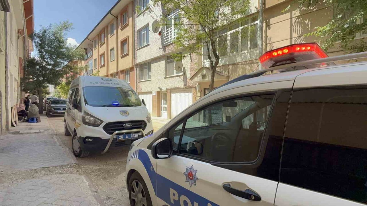 Eskişehir'de 57 yaşındaki Meryem Ç. yatağında ölü bulundu; polis inceleme başlattı