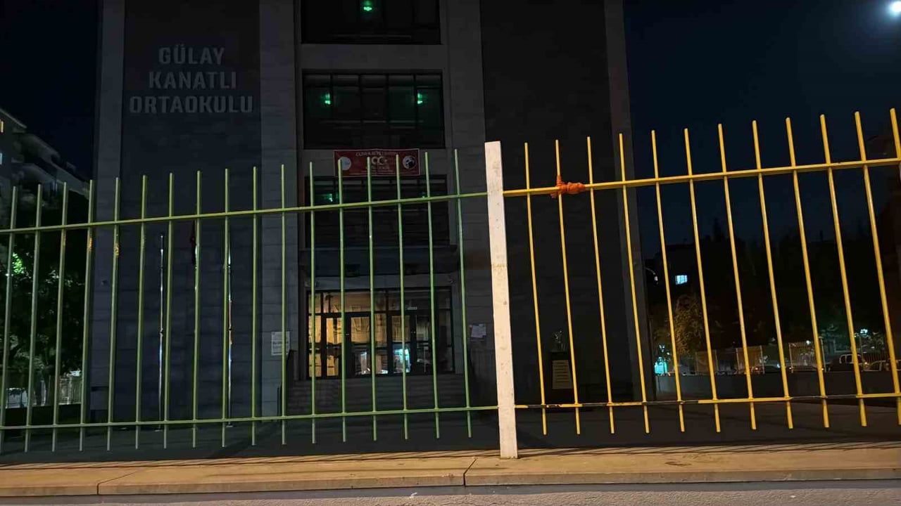Eskişehir'de enerji içeceği sonrası kalp çarpıntısı şikayetiyle 17 yaşındaki genç hastaneye kaldırıldı