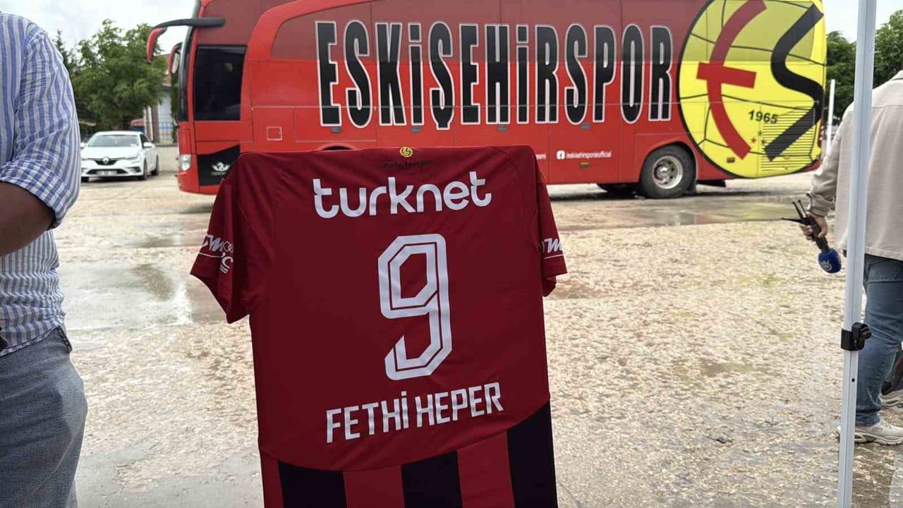 Eskişehir’de Fethi Heper Spor Ortaokulu açıldı