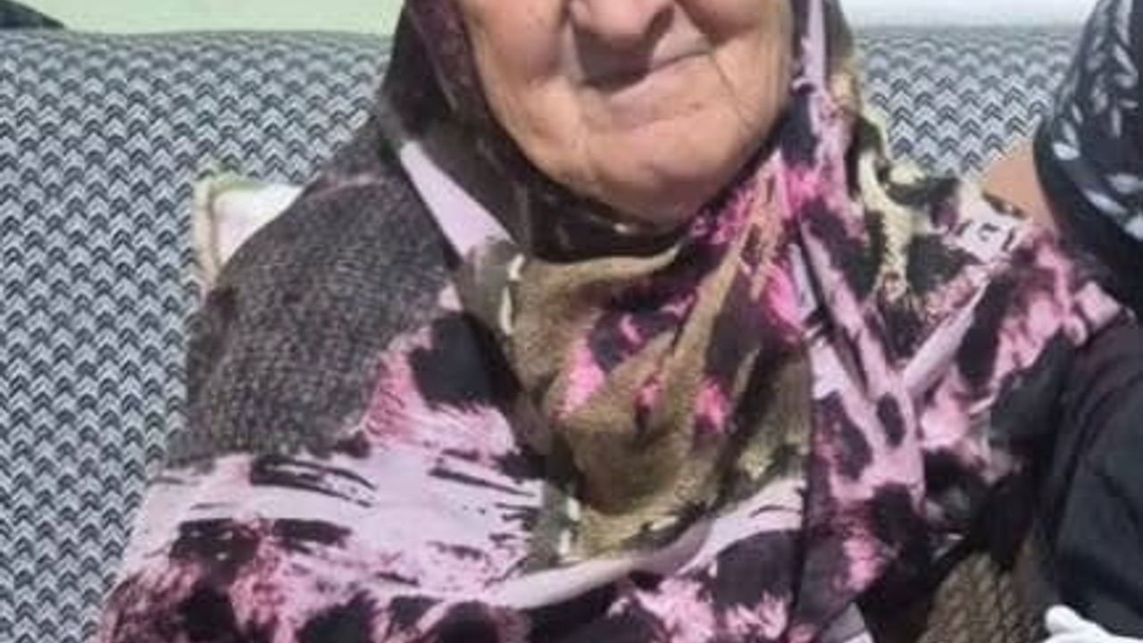 Eskişehir'de geri manevra sonucu hayatını kaybeden Ayşe Portakal uğurlandı
